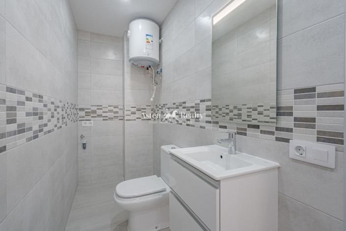 Image No.24-2 Bed Flat for sale