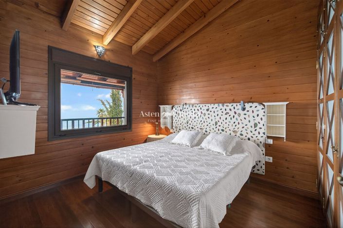 Image No.18-3 Bed Villa for sale