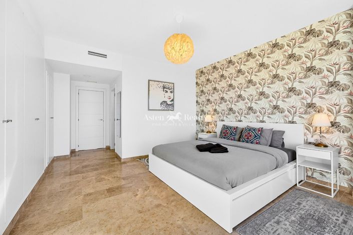 Image No.20-2 Bed House for sale