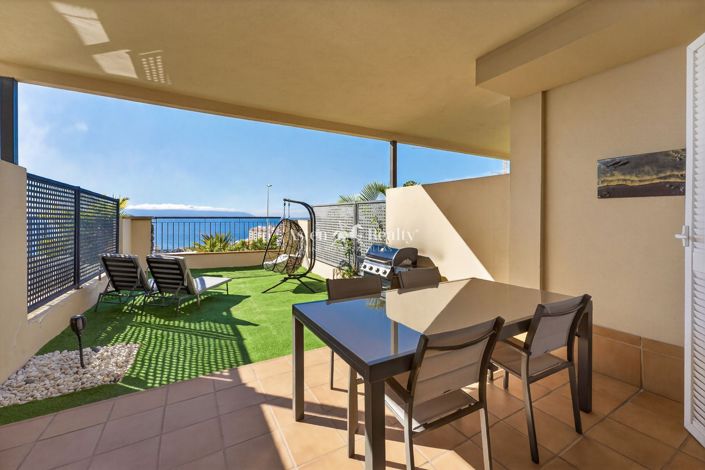 Image No.8-2 Bed House for sale