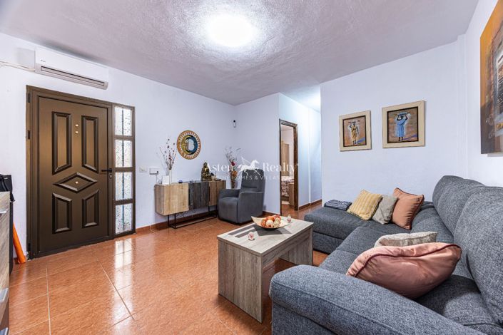 Image No.10-3 Bed Villa for sale