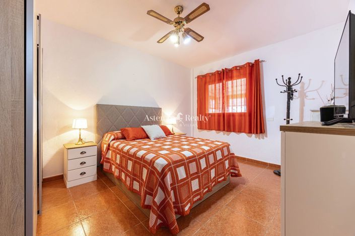 Image No.12-3 Bed Villa for sale