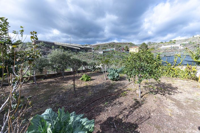 Image No.28-3 Bed Villa for sale