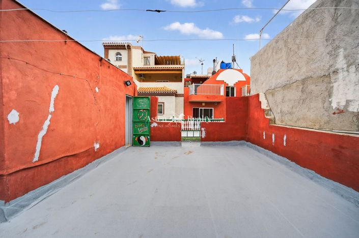 Image No.21-3 Bed Penthouse for sale