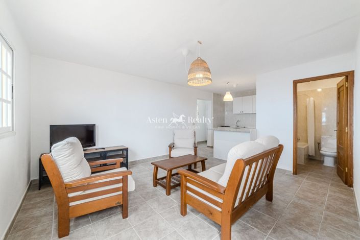 Image No.24-3 Bed House for sale