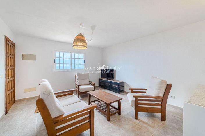 Image No.25-3 Bed House for sale