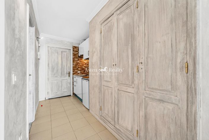 Image No.3-Studio for sale