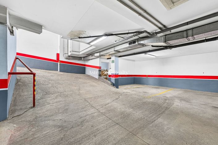 Image No.14-2 Bed Flat for sale