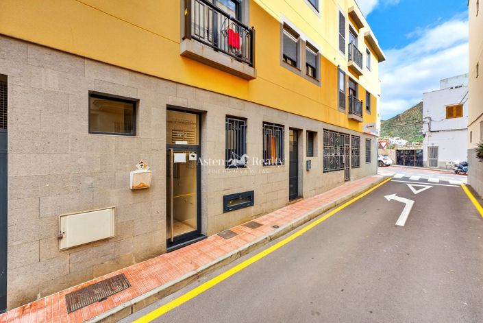 Image No.16-2 Bed Flat for sale