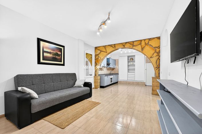 Image No.5-2 Bed Flat for sale