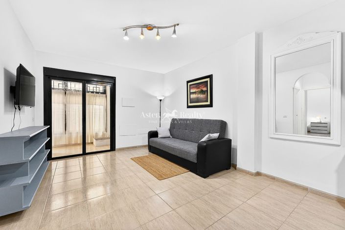 Image No.7-2 Bed Flat for sale