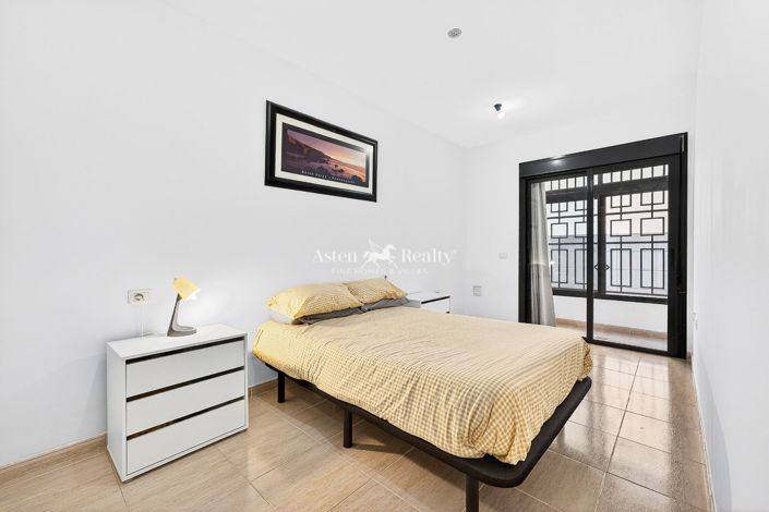 Image No.9-2 Bed Flat for sale