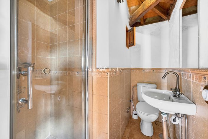 Image No.11-3 Bed Villa for sale