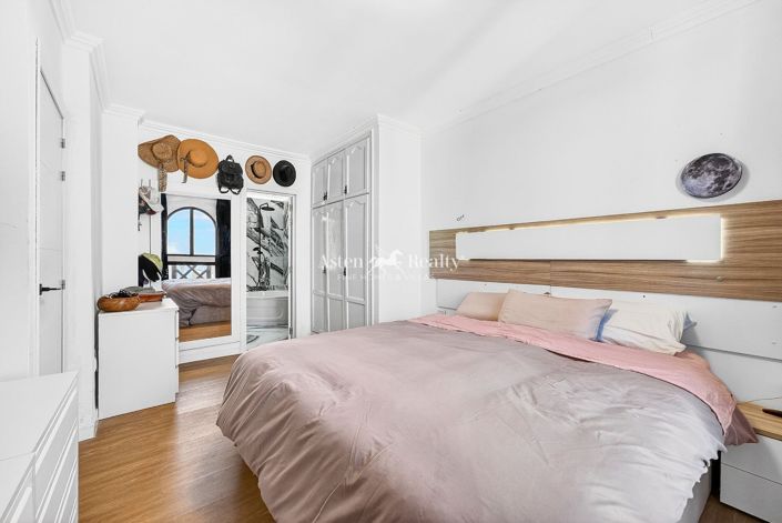 Image No.10-2 Bed House for sale