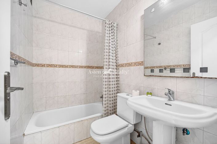 Image No.20-4 Bed Penthouse for sale