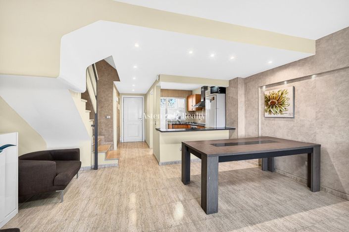 Image No.3-4 Bed Penthouse for sale