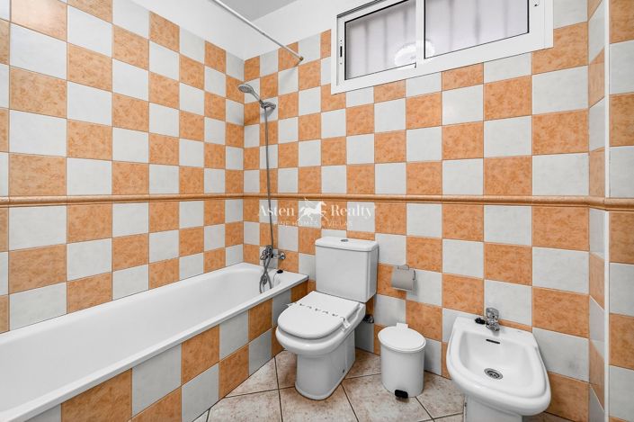 Image No.24-2 Bed Apartment for sale