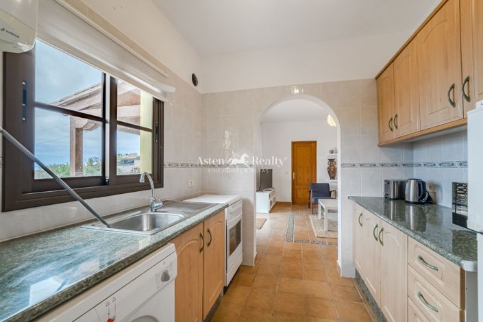 Image No.14-1 Bed House for sale