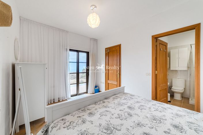 Image No.17-1 Bed House for sale