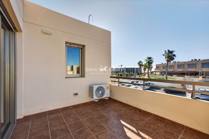 Image No.15-3 Bed House for sale