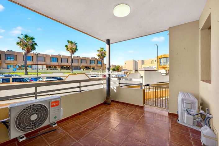 Image No.8-3 Bed House for sale