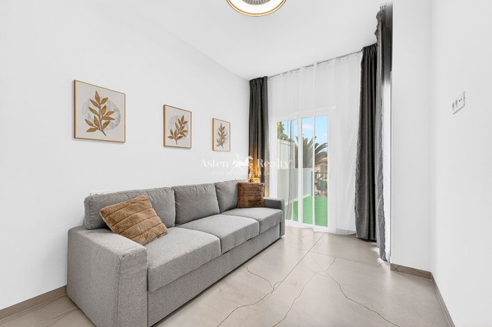Image No.10-2 Bed Apartment for sale