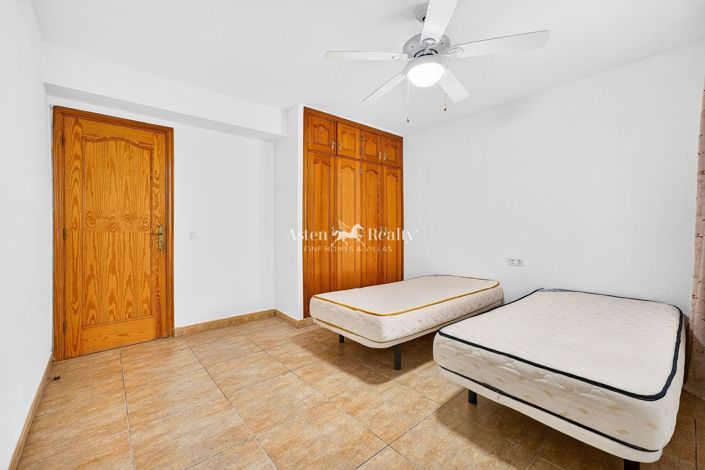 Image No.17-2 Bed Apartment for sale