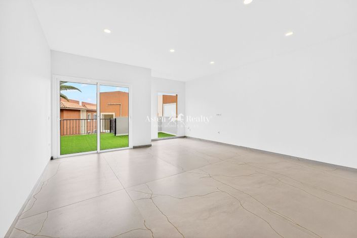 Image No.4-Appartement de 2 chambres à vendre à Callao Salvaje