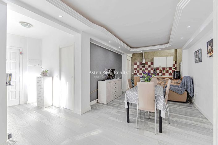 Image No.6-2 Bed Flat for sale