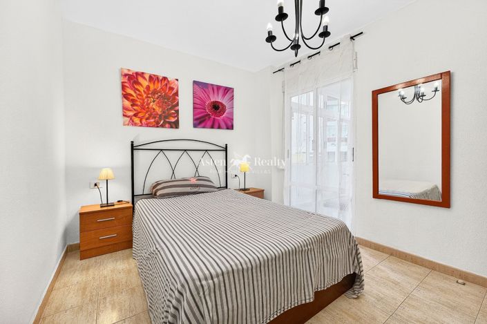 Image No.12-1 Bed Flat for sale