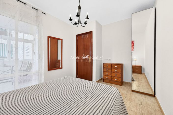 Image No.13-1 Bed Flat for sale