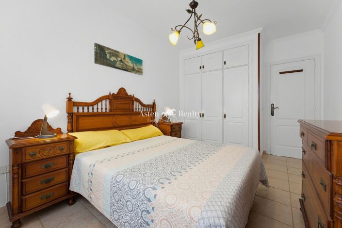 Image No.14-2 Bed Flat for sale