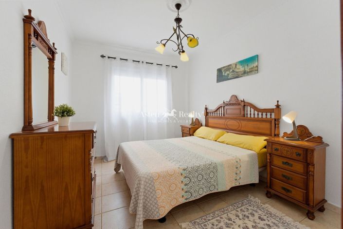 Image No.15-2 Bed Flat for sale