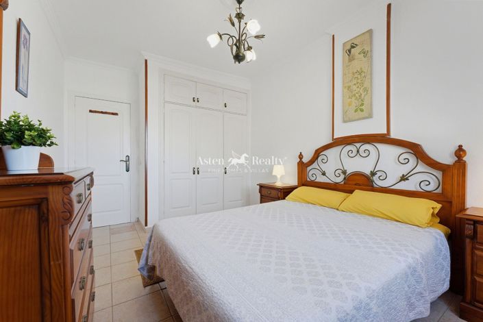 Image No.18-2 Bed Flat for sale