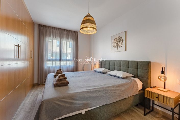 Image No.13-2 Bed Flat for sale