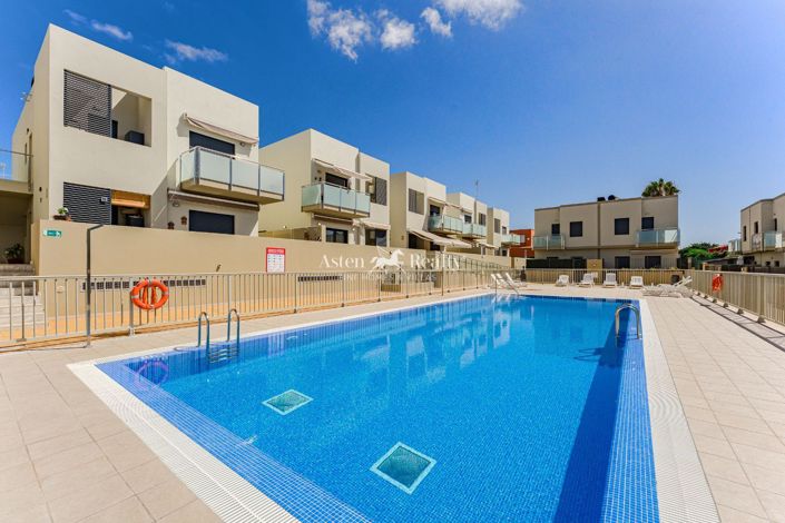 Image No.23-2 Bed Flat for sale