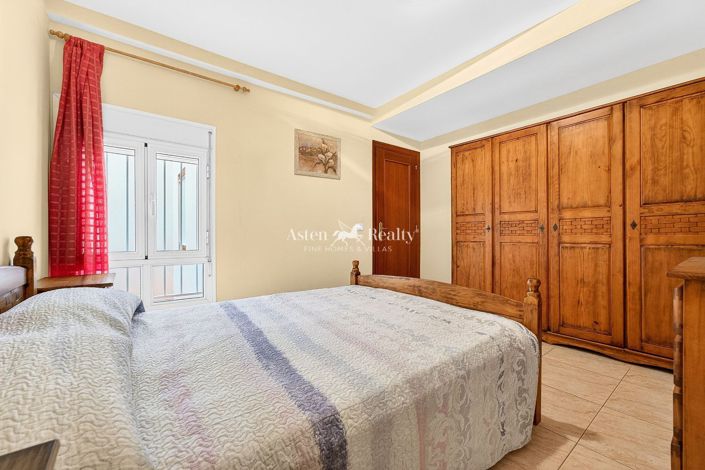 Image No.11-1 Bed Flat for sale