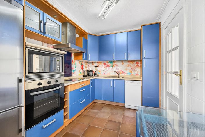 Image No.10-4 Bed House for sale