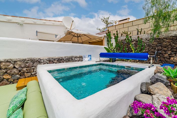 Image No.50-5 Bed Villa for sale