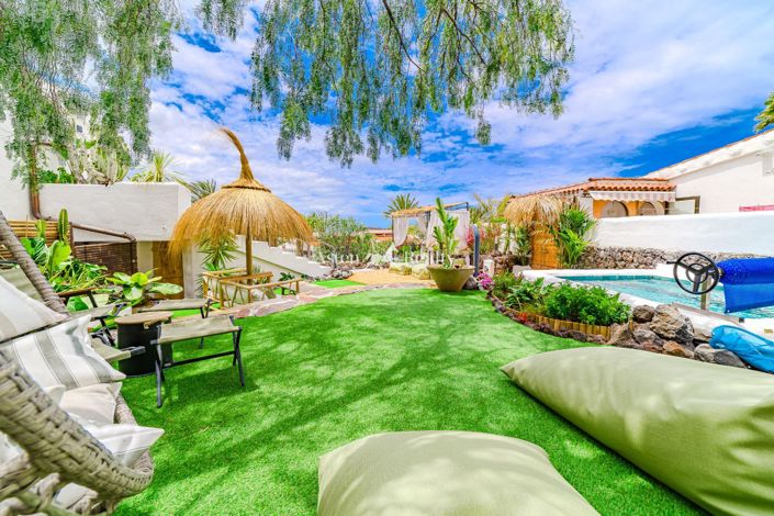 Image No.52-5 Bed Villa for sale