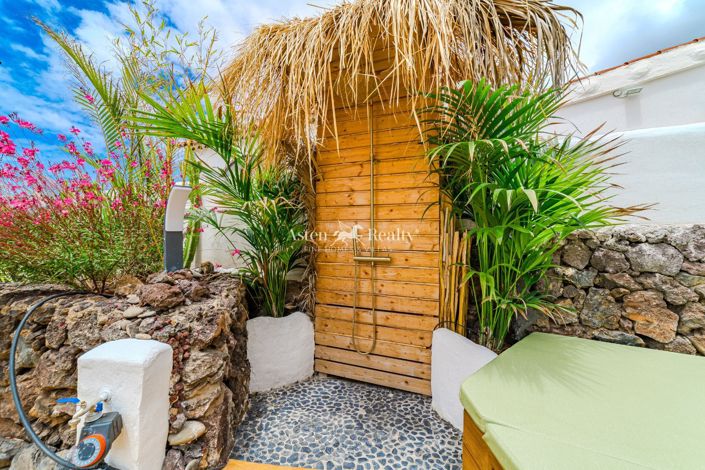 Image No.54-5 Bed Villa for sale