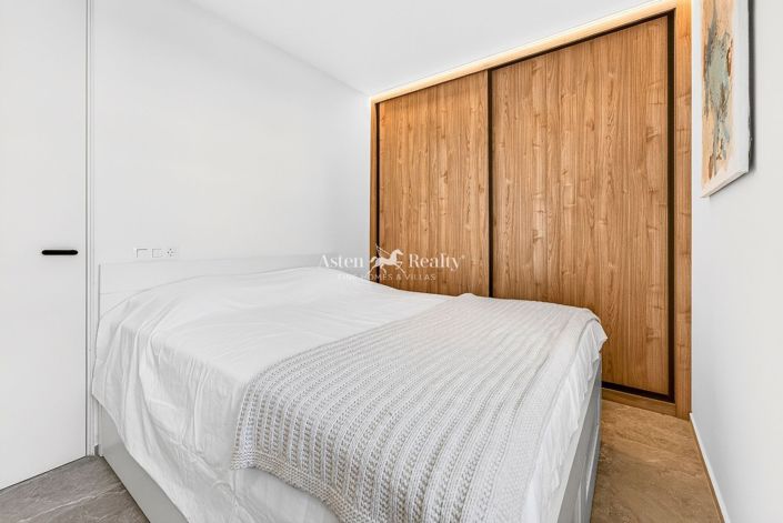 Image No.12-2 Bed Bungalow for sale