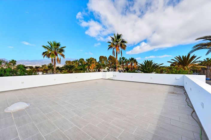 Image No.22-2 Bed Bungalow for sale