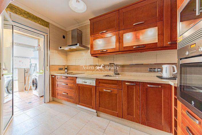 Image No.5-2 Bed Flat for sale