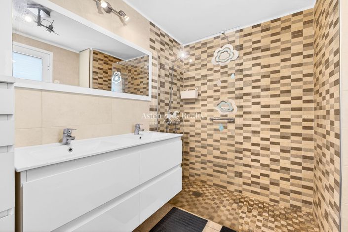 Image No.14-1 Bed Apartment for sale