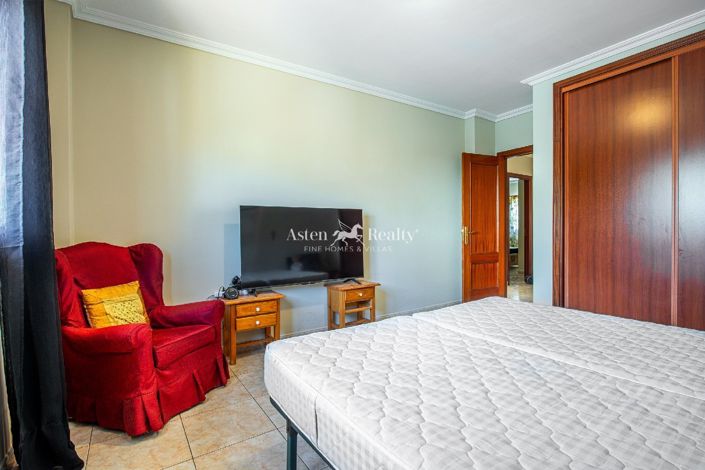 Image No.14-2 Bed Apartment for sale