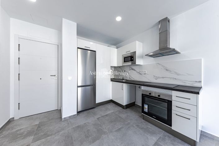 Image No.15-2 Bed Flat for sale