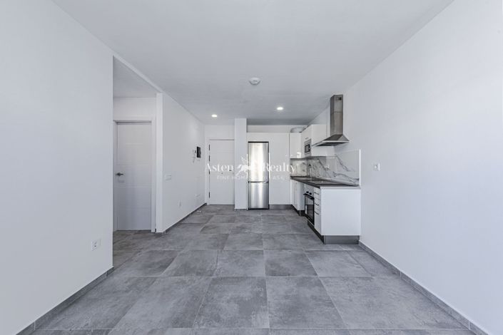 Image No.5-2 Bed Flat for sale