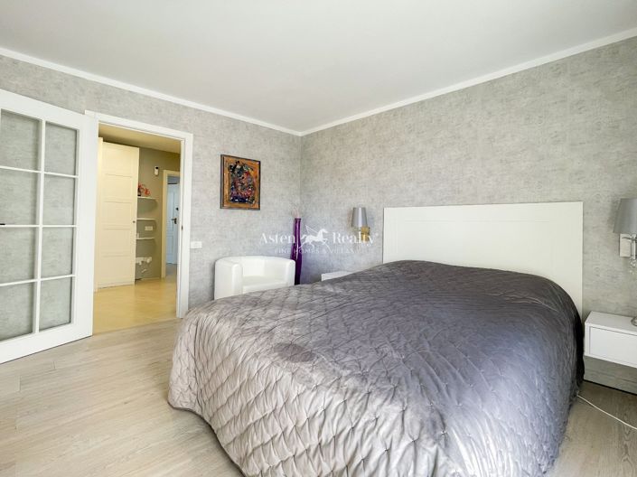 Image No.12-1 Bed Apartment for sale