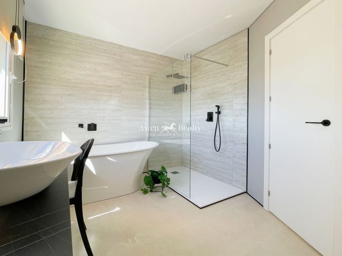 Image No.16-1 Bed Apartment for sale